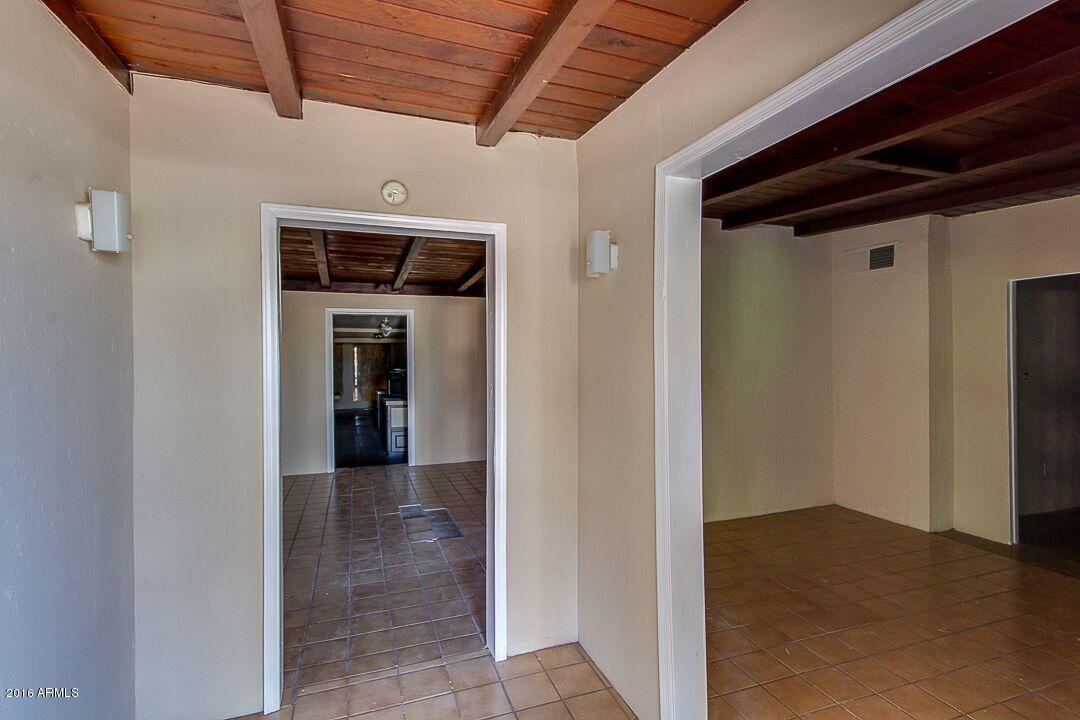 1721 W TAMARISK Street, Phoenix, AZ 85041