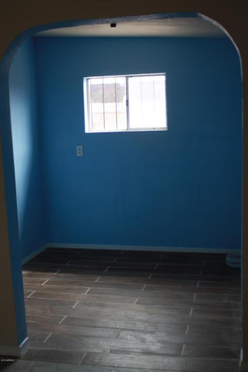 7044 S 16TH Drive, Phoenix, AZ 85041