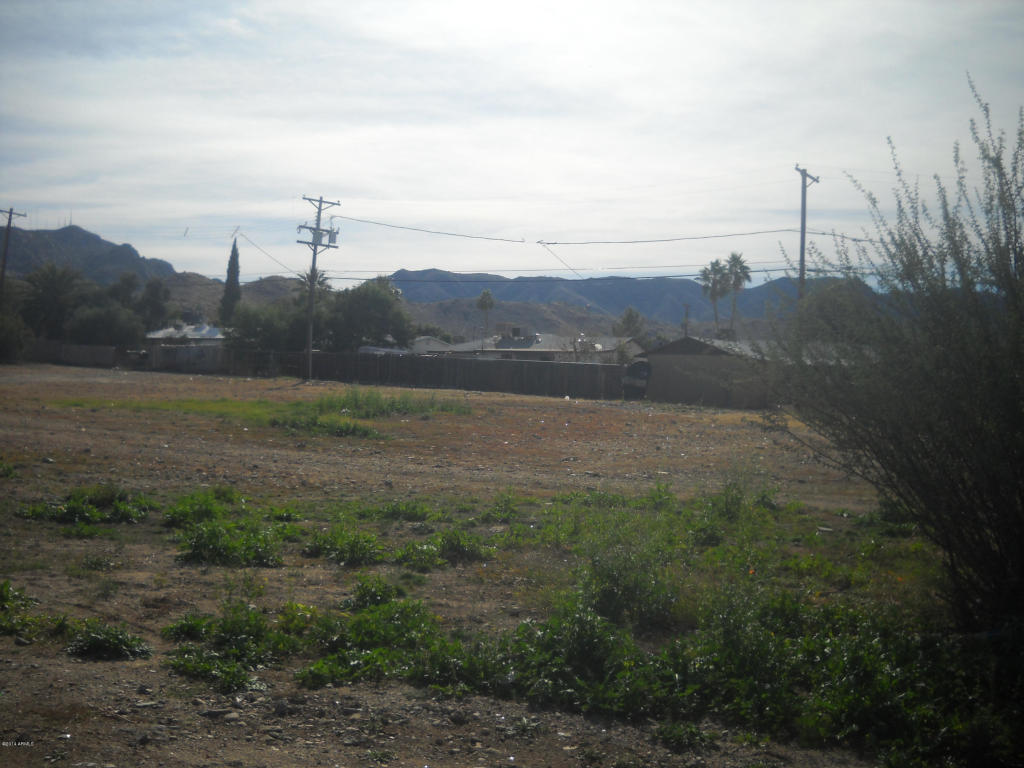 901 W DOBBINS Road, Phoenix, AZ 85041