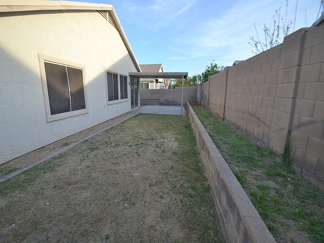 6825 S 40th LanePhoenix, AZ, 85041Maricopa County