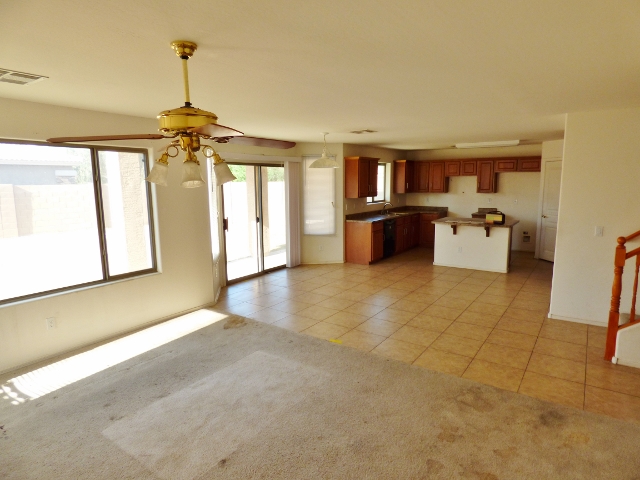 2548 W Tamarisk AvePhoenix, AZ, 85041Maricopa County