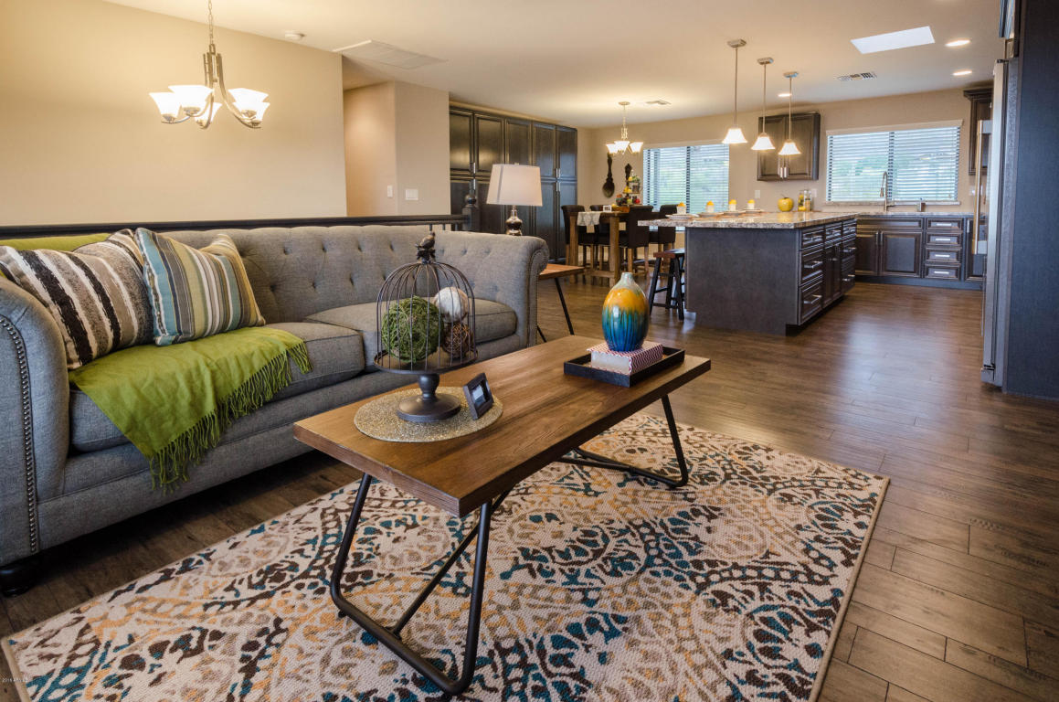 2607 W SUNRISE Drive, Phoenix, AZ 85041