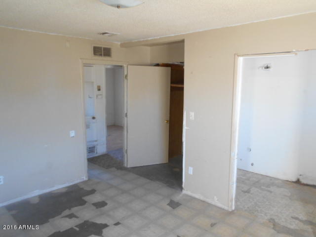 701 E SOUTH MOUNTAIN Avenue, Phoenix, AZ 85042