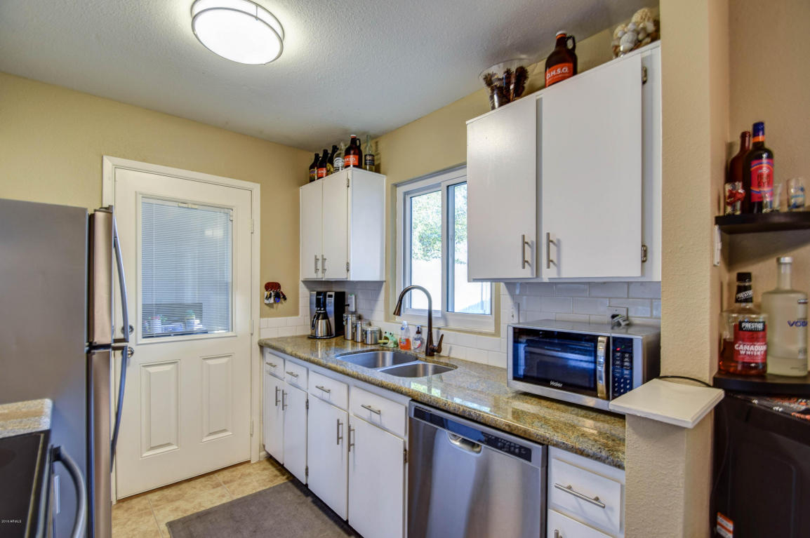 4237 E CARSON Road, Phoenix, AZ 85042