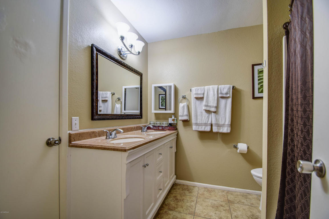 4237 E CARSON Road, Phoenix, AZ 85042