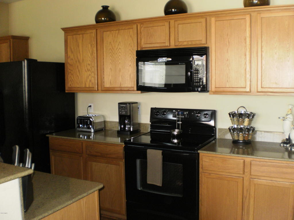 2957 E DUNBAR Drive, Phoenix, AZ 85042