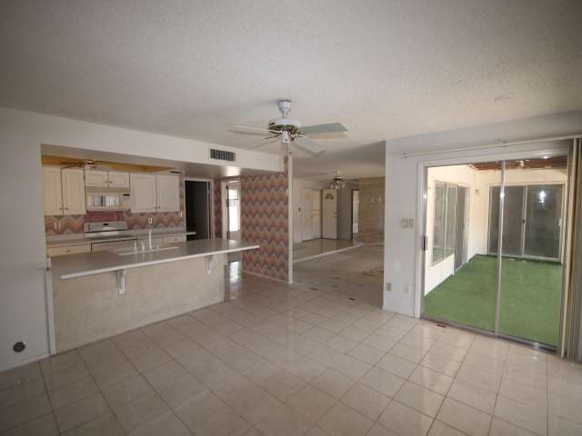 4239 E Yawepe StreetPhoenix, AZ, 85044Maricopa County