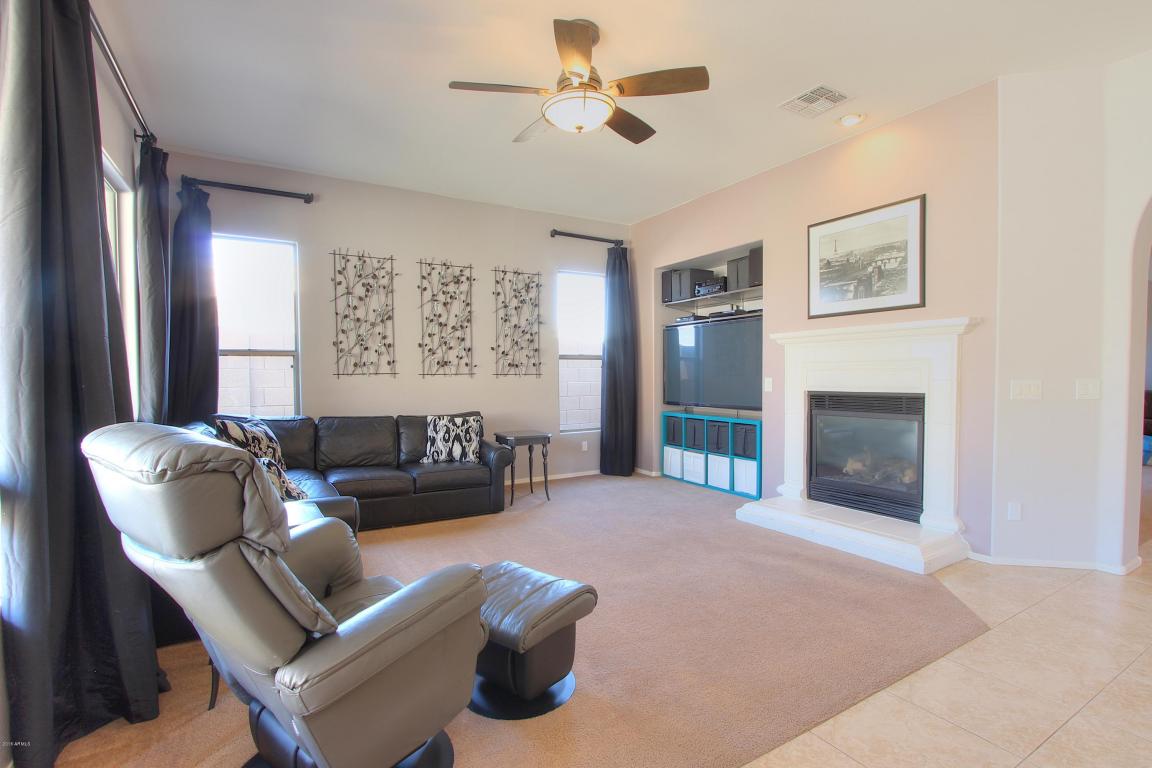 2706 W ASHURST Drive, Phoenix, AZ 85045