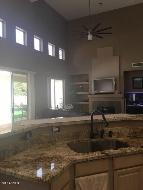 15834 S 10TH Street, Phoenix, AZ 85048