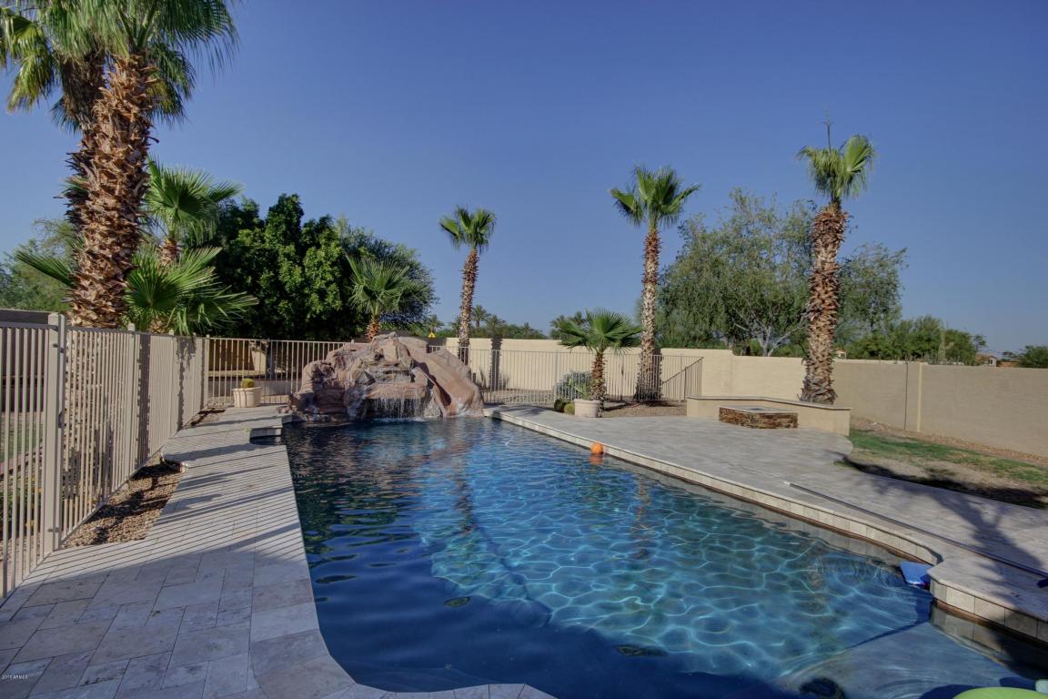2762 E WINDMERE Drive, Phoenix, AZ 85048