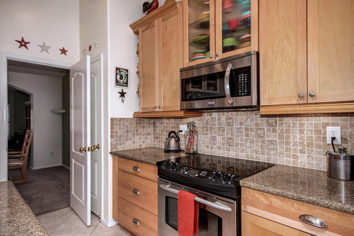 2217 E ROCKLEDGE Road, Phoenix, AZ 85048