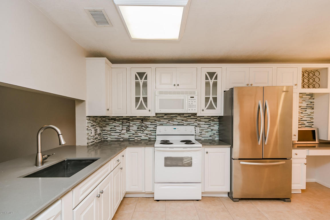 4114 E UNION HILLS Drive, Phoenix, AZ 85050