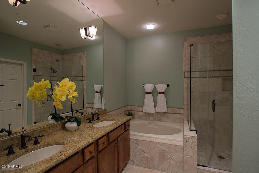 3935 E ROUGH RIDER Road, Phoenix, AZ 85050