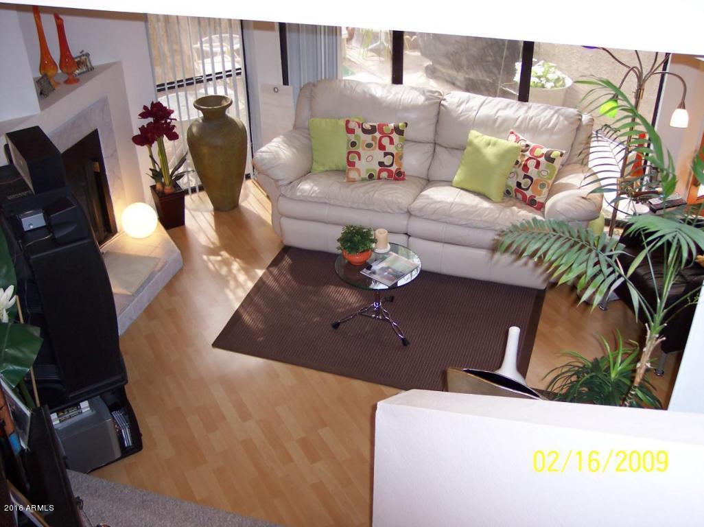 3228 W GLENDALE Avenue, Phoenix, AZ 85051