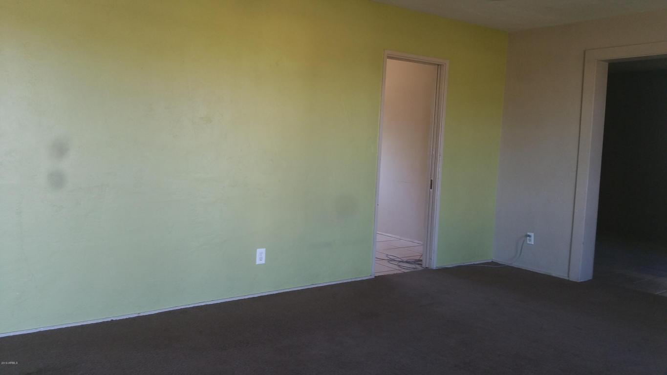 8122 N 28TH Drive, Phoenix, AZ 85051