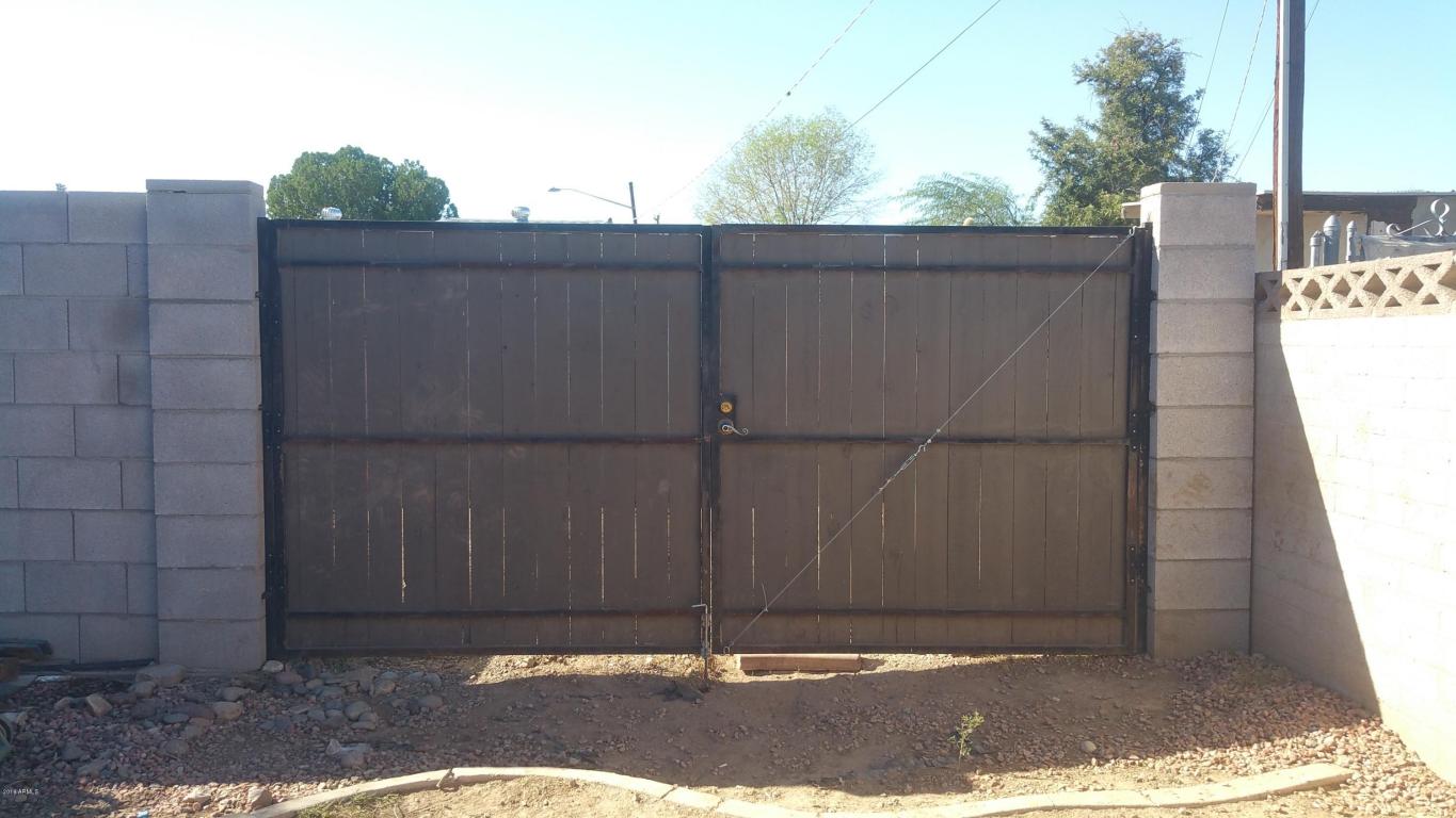 8122 N 28TH Drive, Phoenix, AZ 85051