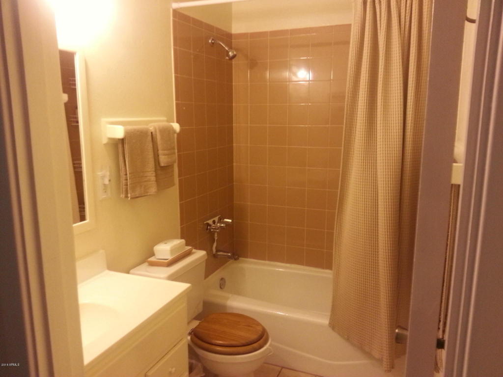 4014 W LAWRENCE Lane, Phoenix, AZ 85051