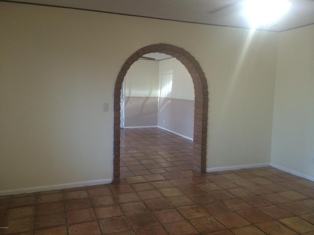 3102 W Griswold Road, Phoenix, AZ 85051