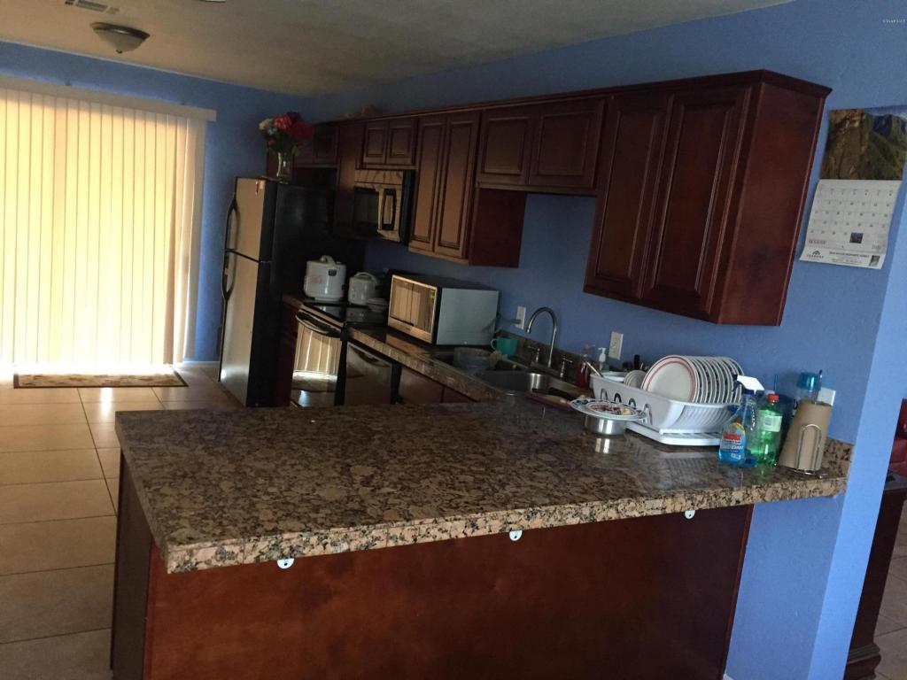2952 W PUGET Avenue, Phoenix, AZ 85051