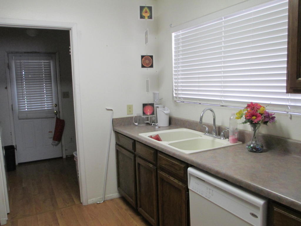 3016 W DAILEY Street, Phoenix, AZ 85053