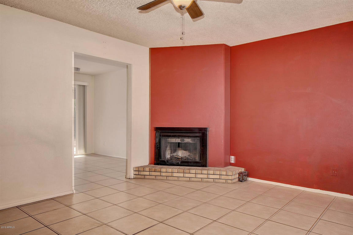 3211 W WAGONER Road, Phoenix, AZ 85053