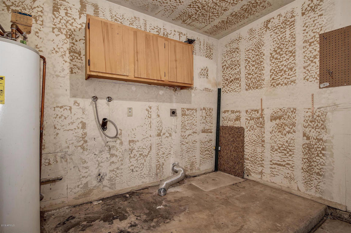 3211 W WAGONER Road, Phoenix, AZ 85053