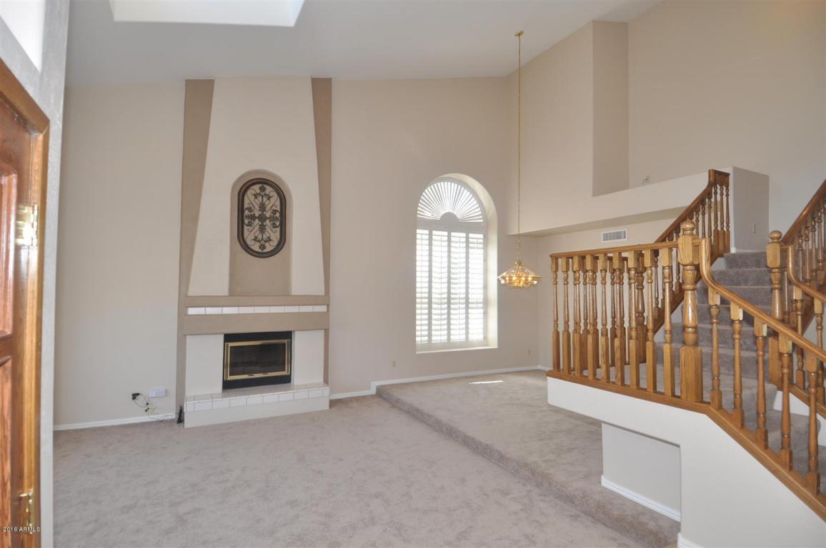 5038 W SADDLEHORN Road, Phoenix, AZ 85083