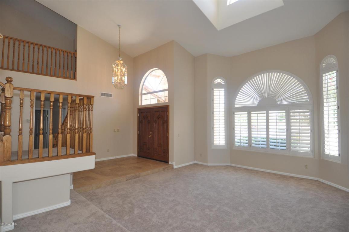 5038 W SADDLEHORN Road, Phoenix, AZ 85083