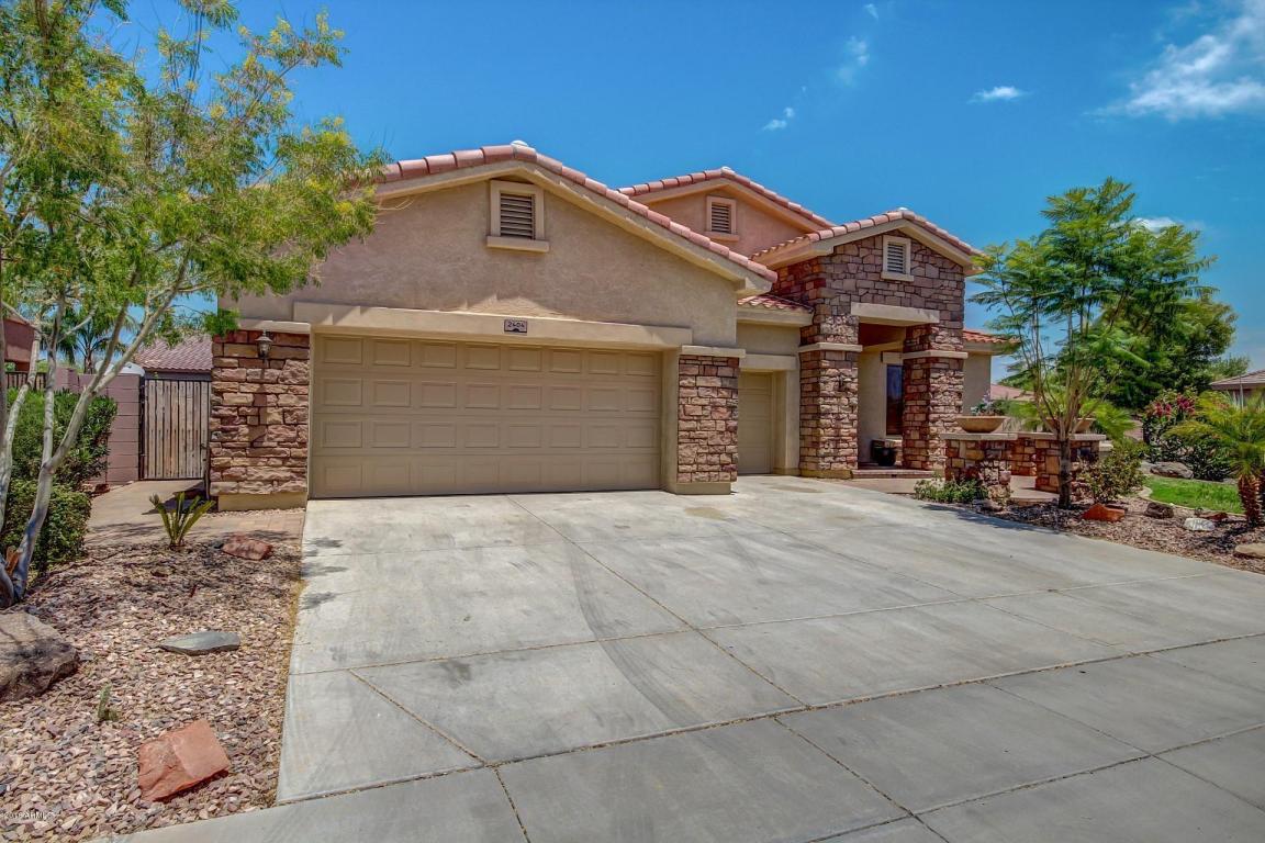 2404 W SPUR Drive, Phoenix, AZ 85085