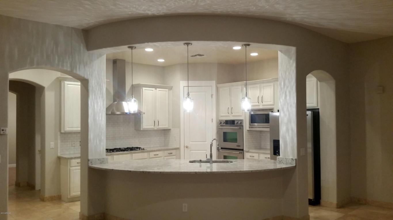 2330 W Quail Track Drive, Phoenix, AZ 85085