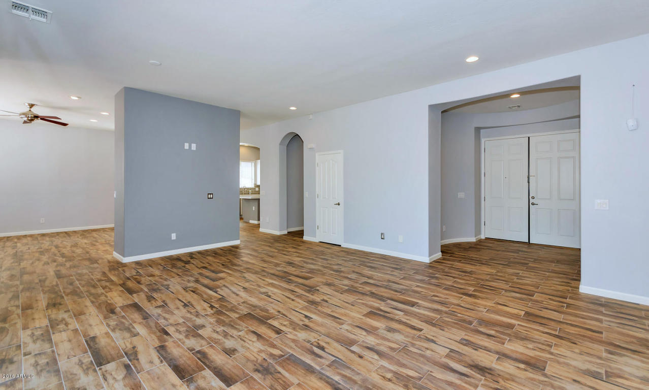 2336 W BRAMBLE BERRY Lane, Phoenix, AZ 85085