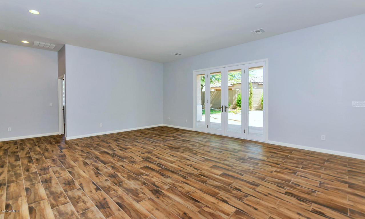 2336 W BRAMBLE BERRY Lane, Phoenix, AZ 85085