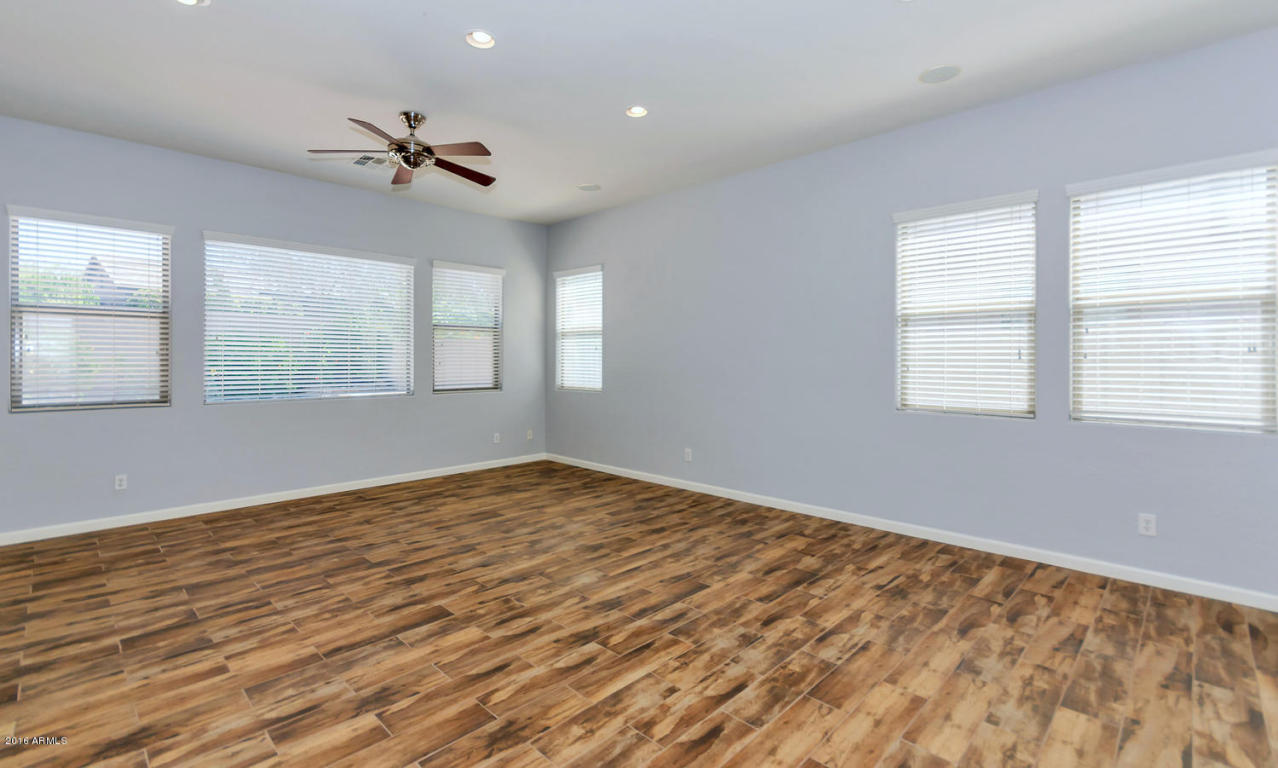 2336 W BRAMBLE BERRY Lane, Phoenix, AZ 85085