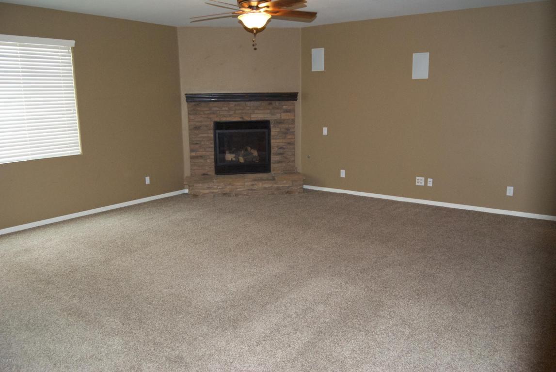 2025 W CALEB Road, Phoenix, AZ 85085