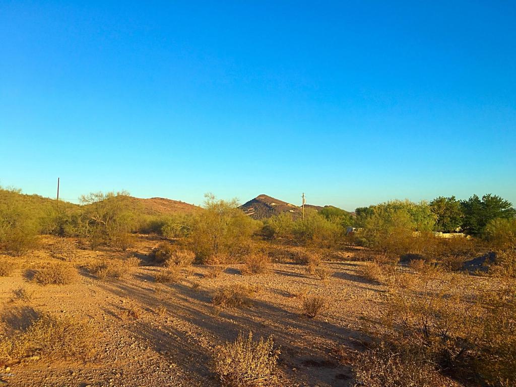 18XX W Creek Canyon Road, Phoenix, AZ 85086