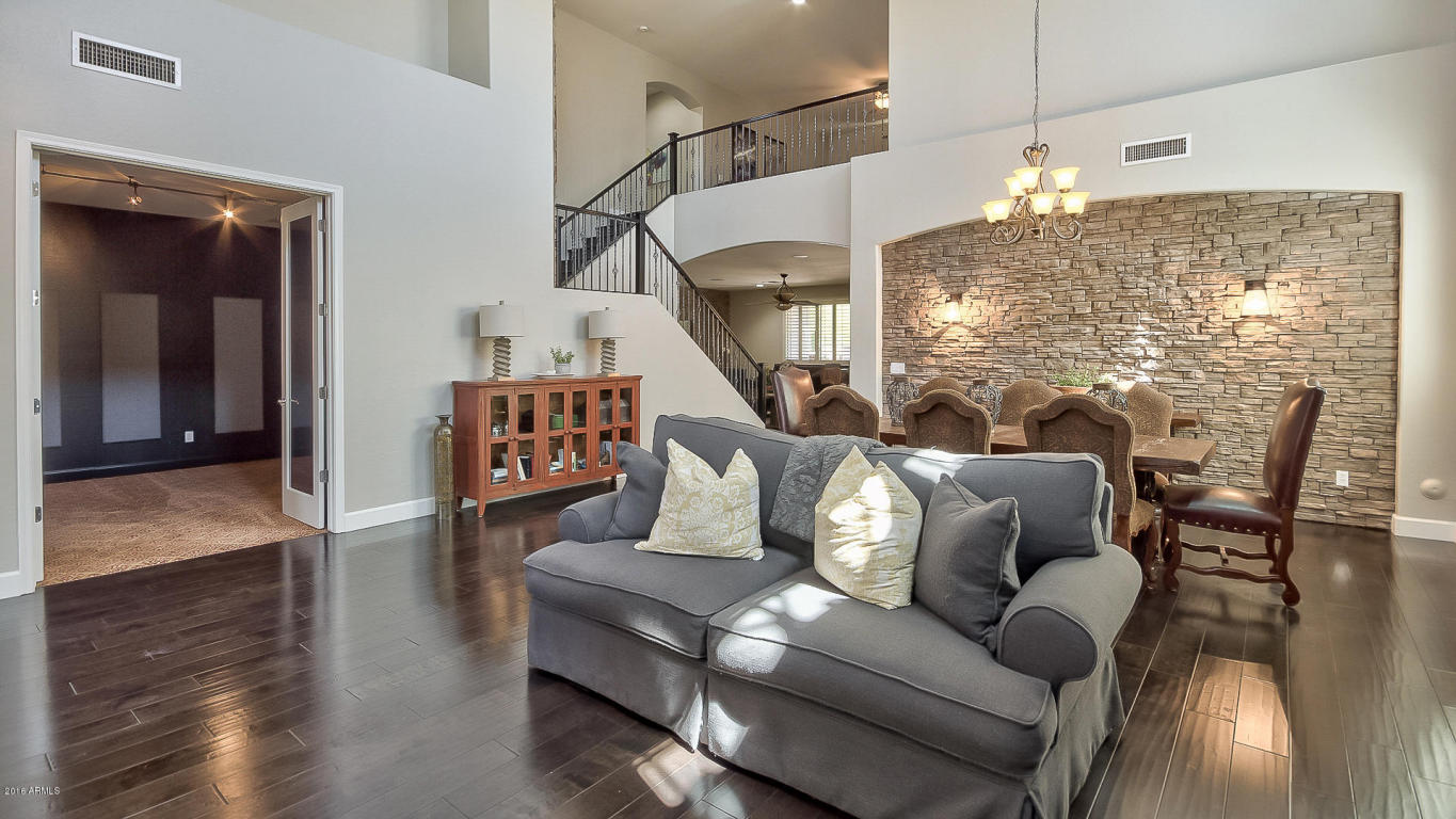 3226 W DONATELLO Drive, Phoenix, AZ 85086