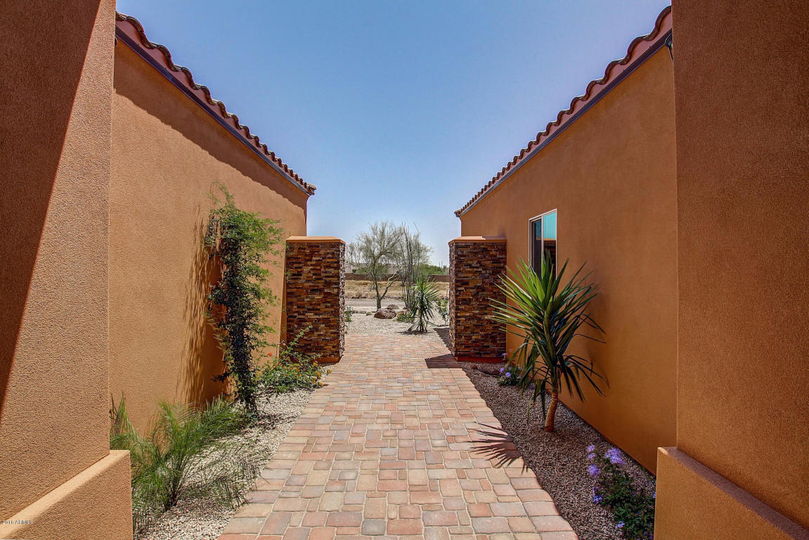 24 W Wildfield Road, New River, AZ 85087