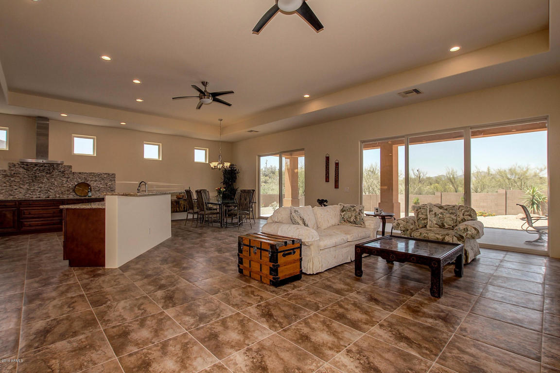 24 W Wildfield Road, New River, AZ 85087