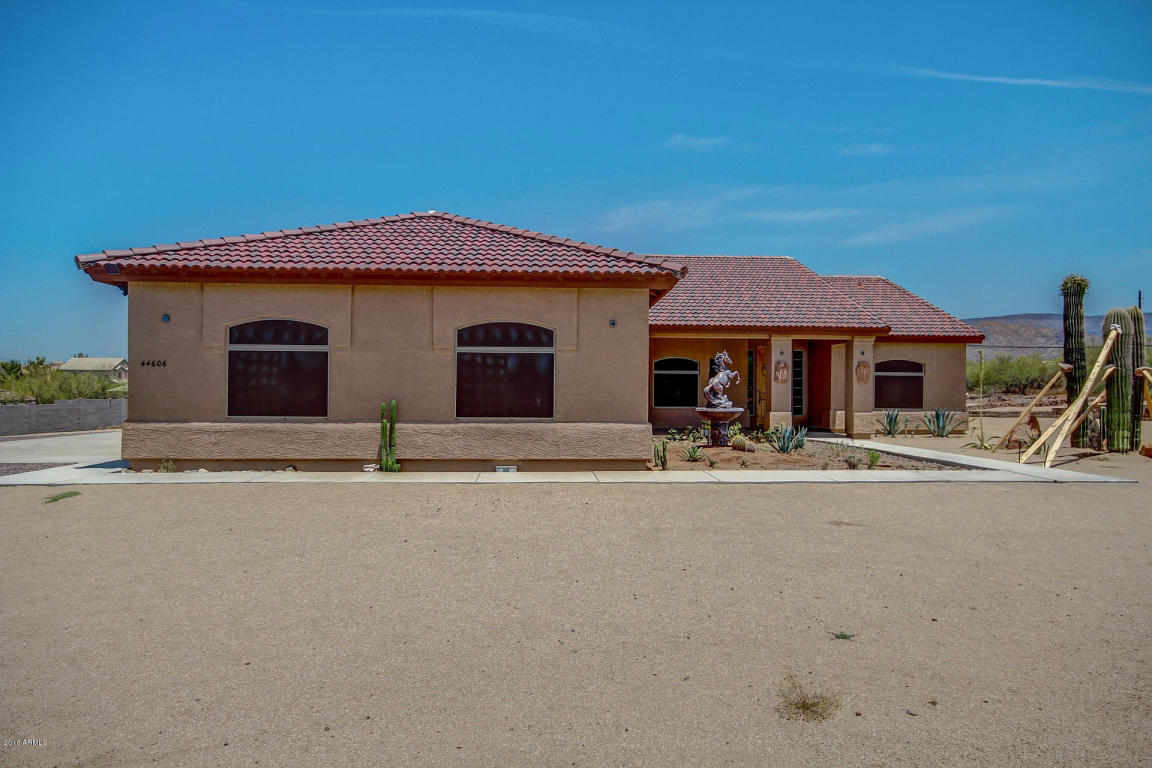 44606 N 20TH Street, New River, AZ 85087