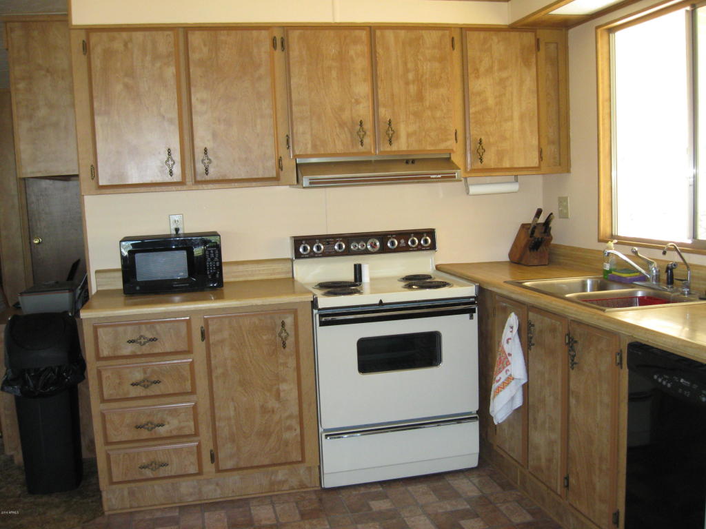 550 E QUEEN CREEK Court, Queen Valley, AZ 85118