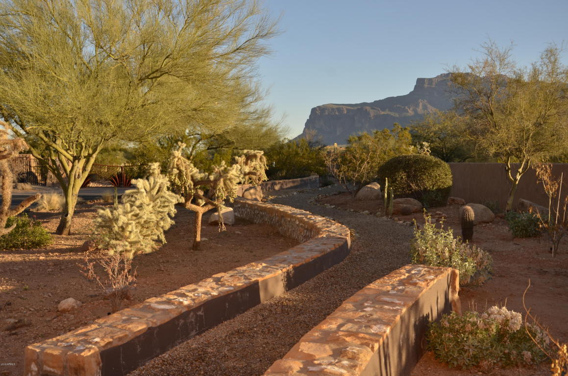 6553 E OLD CAMP Road, Gold Canyon, AZ 85118