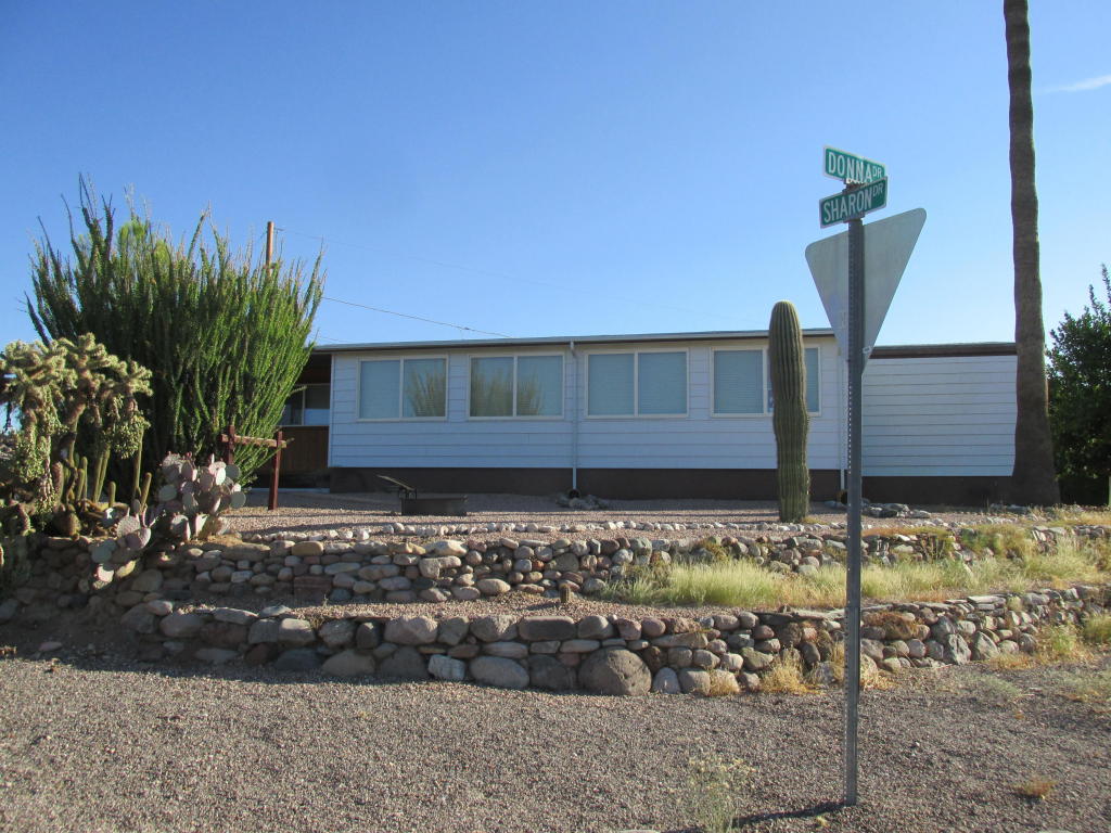 26 E DONNA Drive, Queen Valley, AZ 85118