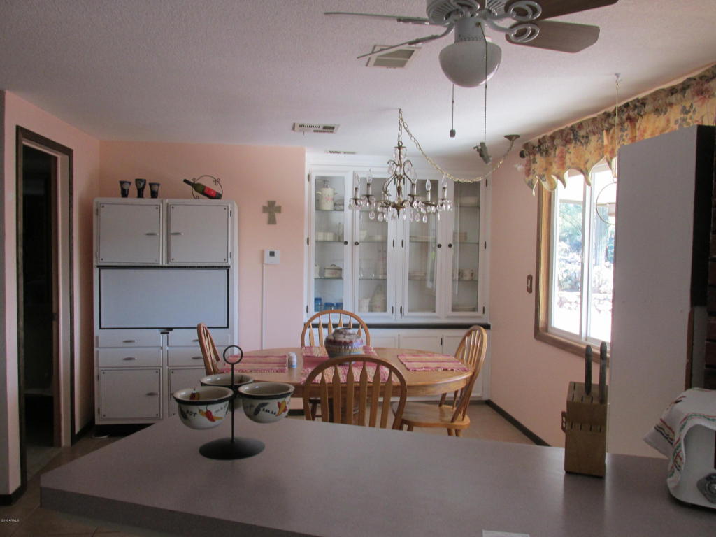 26 E DONNA Drive, Queen Valley, AZ 85118