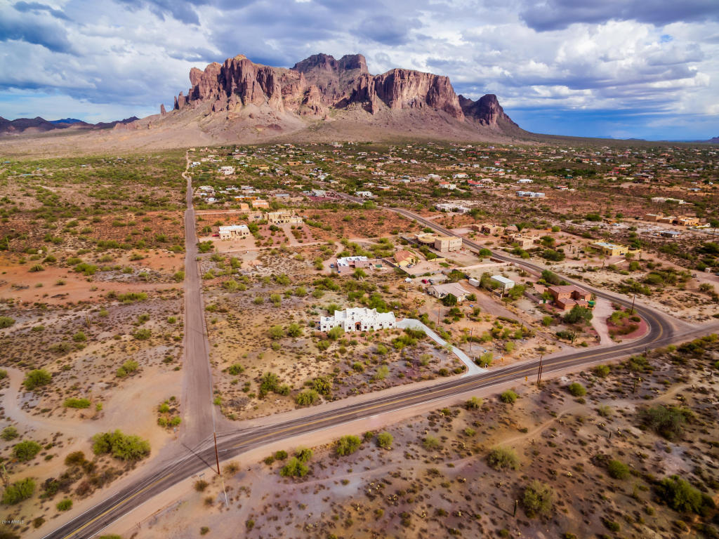 101 E MCKELLIPS Boulevard, Apache Junction, AZ 85119