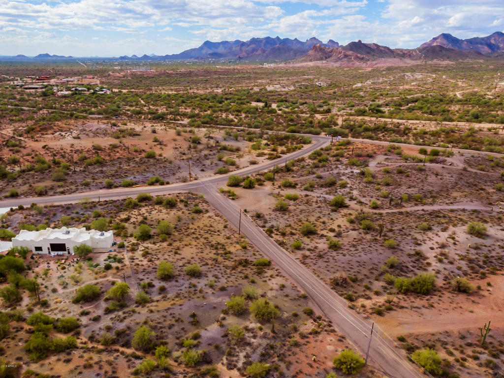 101 E MCKELLIPS Boulevard, Apache Junction, AZ 85119