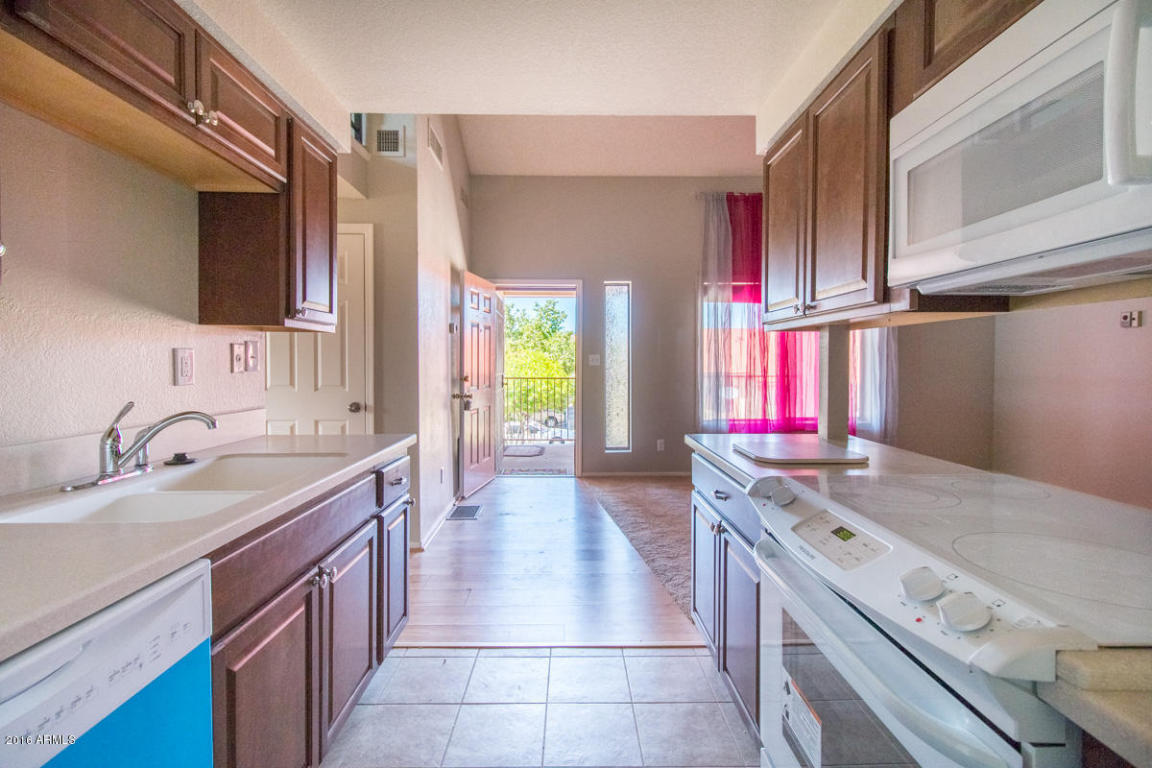1440 N IDAHO Road, Apache Junction, AZ 85119