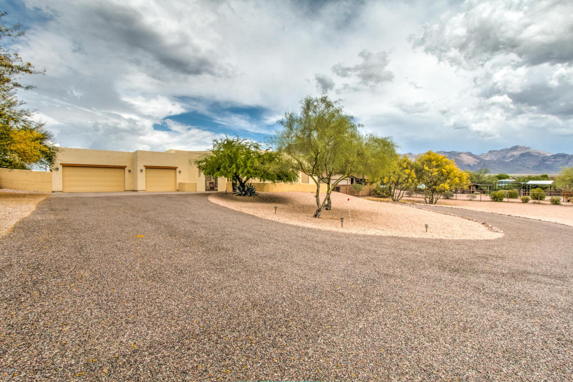 4940 E 16th Avenue, Apache Junction, AZ 85119