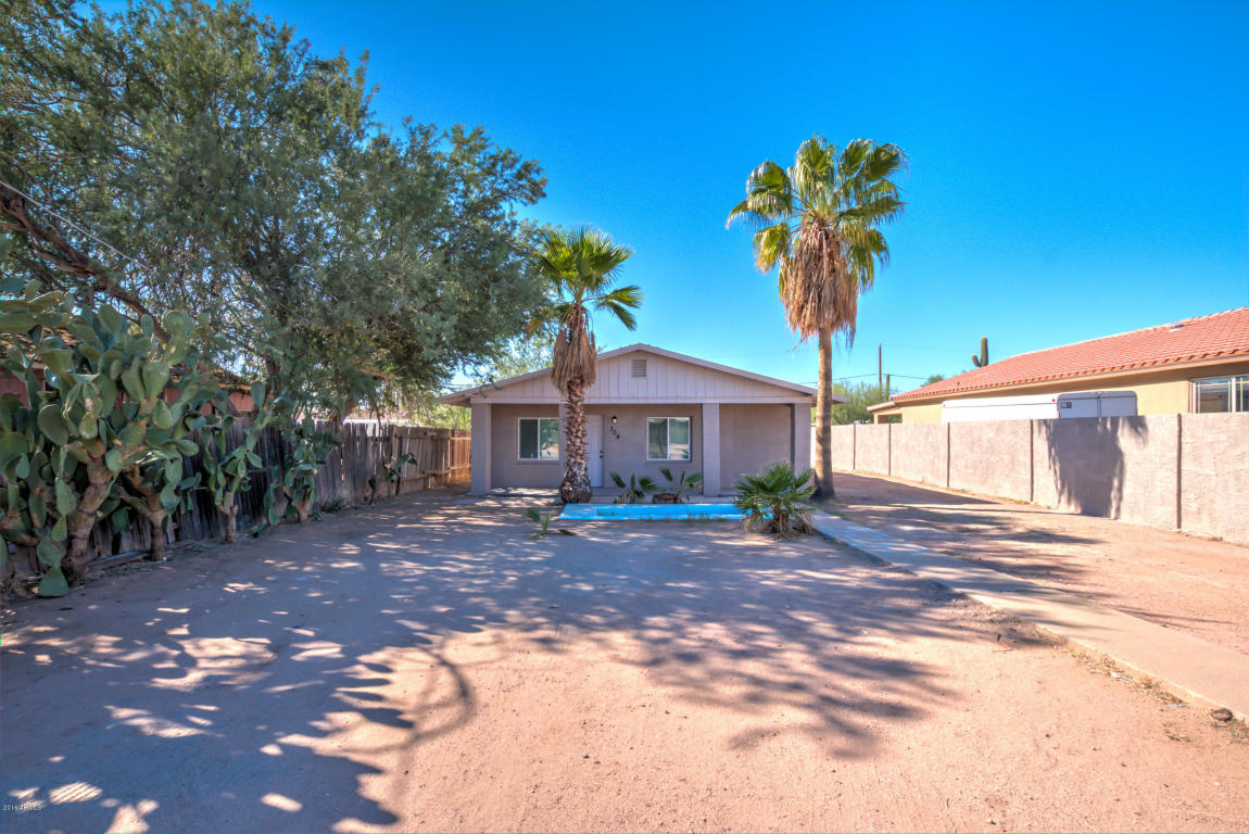 304 S MAIN Drive, Apache Junction, AZ 85120
