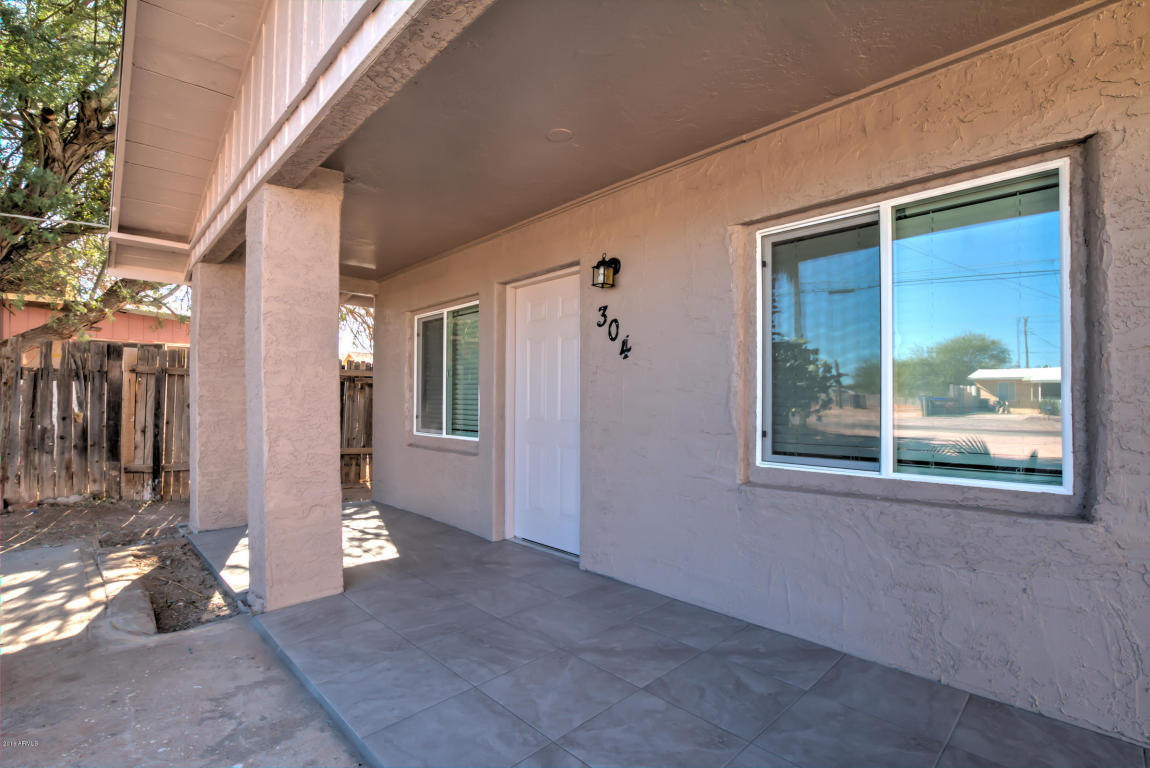 304 S MAIN Drive, Apache Junction, AZ 85120