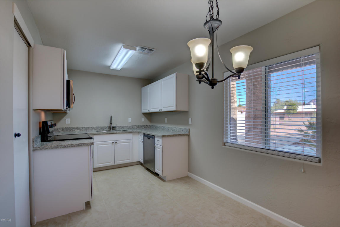 304 S MAIN Drive, Apache Junction, AZ 85120